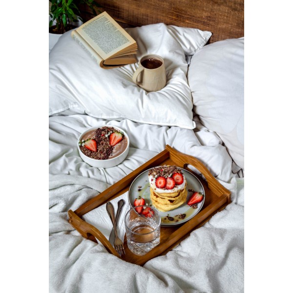 Bio hrustljava granola z okusom čokolade in liofiliziranimi jagodami 300 g drobtinka